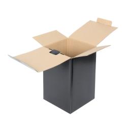 Черна картонена кутия с размери 17x17x18 cm