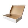 Бяла картонена кутия с размери 32x22x6 cm