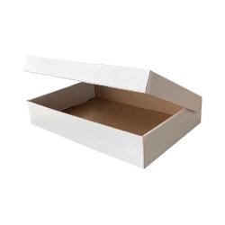 Бяла картонена кутия с размери 32x22x6 cm