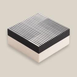 Производство на Декоративни Кутии с Персонализирани Размери